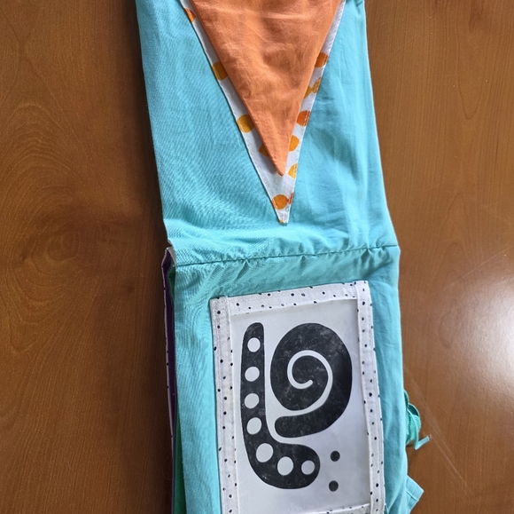 Lovevery Soft Book - Picture 4 of 8